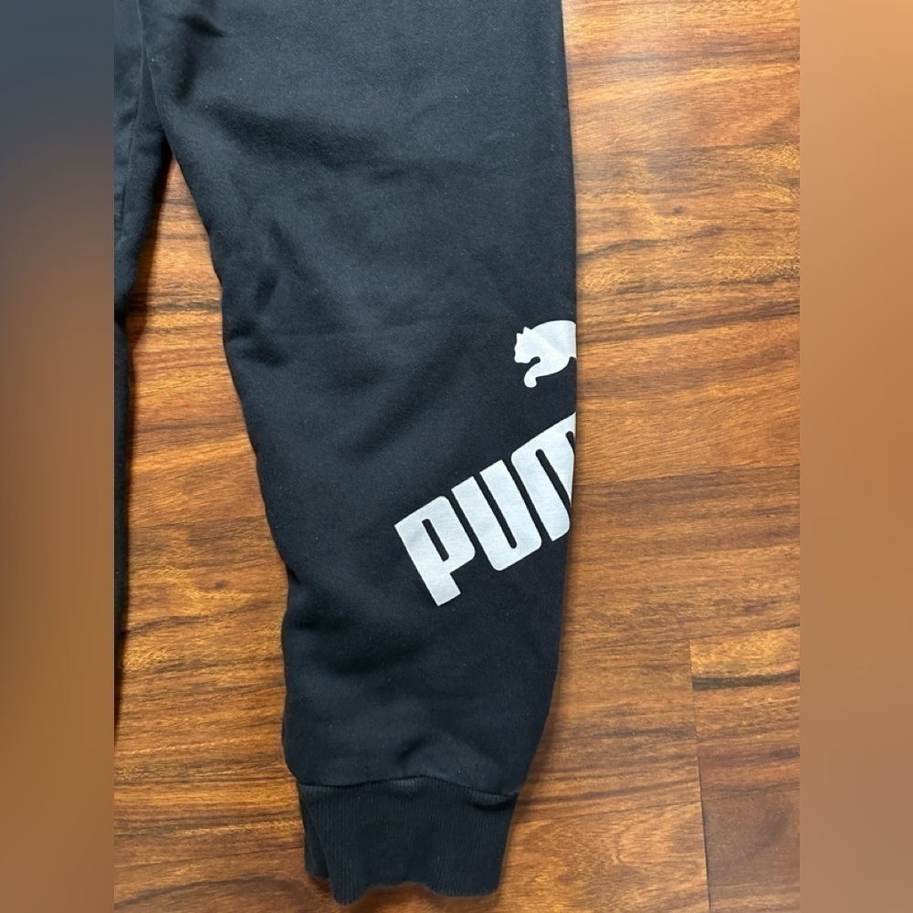 🖤 PUMA Logo Fleece Jogger Sweatpants | Size S | EUC - Picture 3 of 4